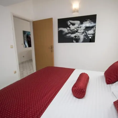 Apartament In With Sea View, Terrace, Air Conditioning, Wifi 3340-5